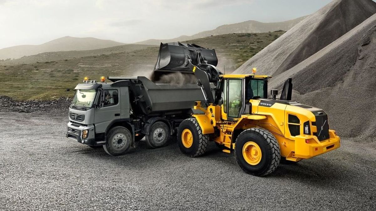 در تولید ماشین آلات سنگین کمبود داریم - اقتصاد آنلاین 1400/06/11