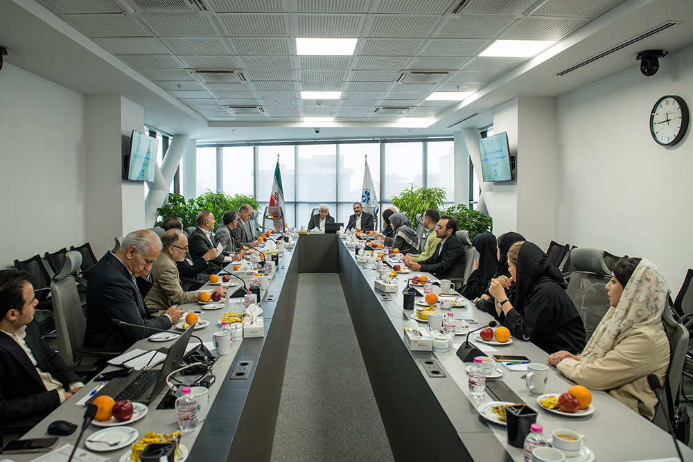 چالش کمبود نیروی کار در صنایع - اتاق بازرگانی تهران  1403/02/26