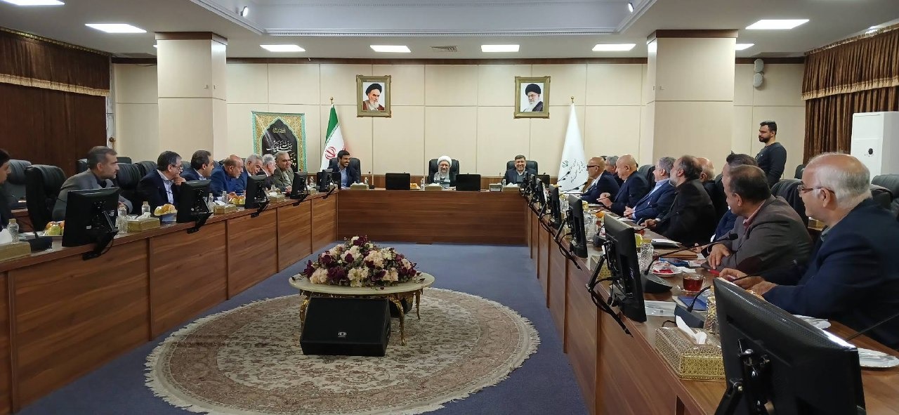 تحلیل دیدار نمایندگان بخش خصوصی و آیت الله آملی لاریجانی - خانه صمت ایران 1403/08/28